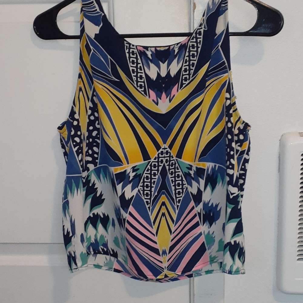 Colorful sleeveless blouse/tank top